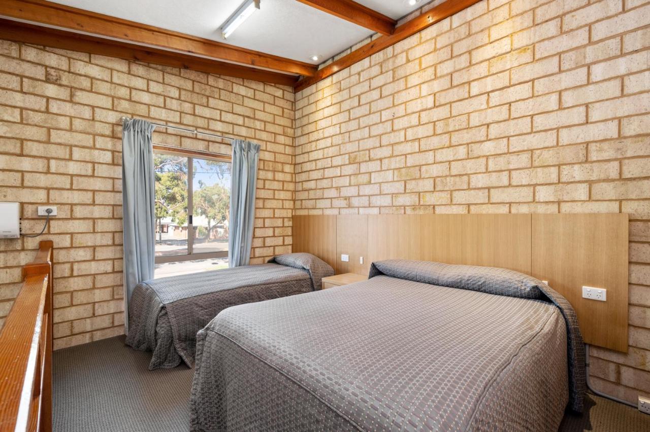 The View On Hannans Kalgoorlie Bagian luar foto